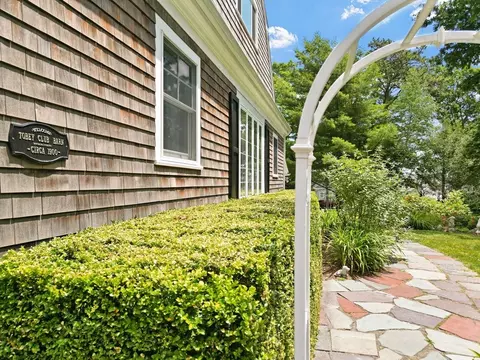 34 Harbor Dr, Pocasset, MA 02559 photo 6