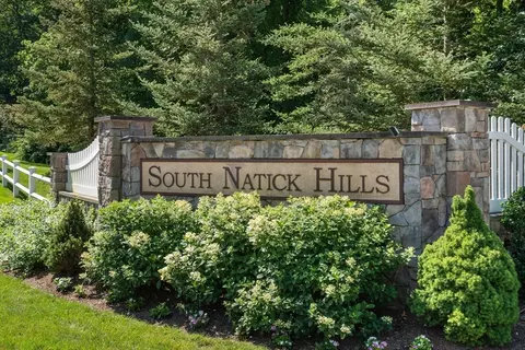 11 Morgan Dr #305, Natick, MA 01760