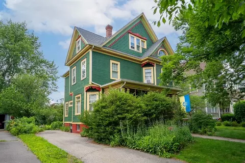 72 Firglade Ave, Springfield, MA 01108
