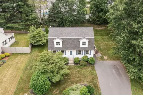 7 Robbins Rd, Ayer, MA 01432 photo 2