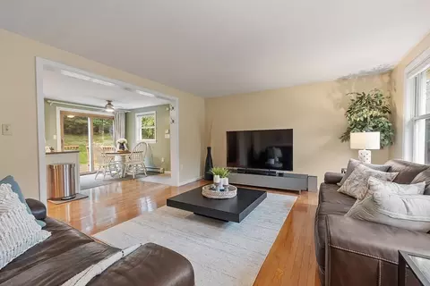 7 Robbins Rd, Ayer, MA 01432 photo 8
