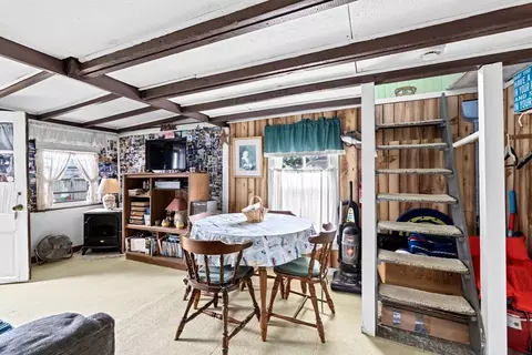 15 Sixth St, Wareham, MA 02558 photo 9