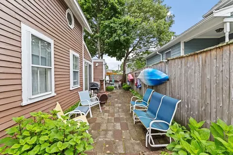 15 Sixth St, Wareham, MA 02558 photo 3