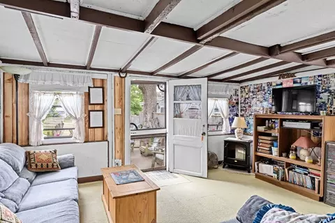 15 Sixth St, Wareham, MA 02558 photo 8