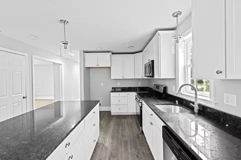 252 Charge Pond Rd, Wareham, MA 02571 photo 9