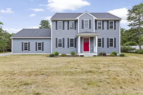 252 Charge Pond Rd, Wareham, MA 02571