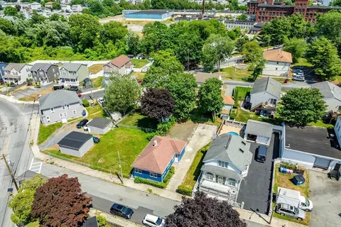 View/Area - 22 Queen St, Fall River, MA 02724 photo 4 of 5