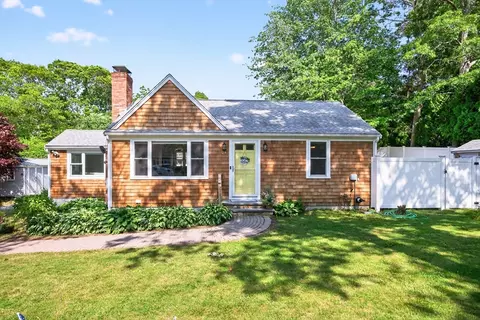 24 Tabor Rd, Sandwich, MA 02644