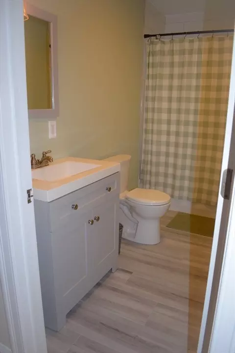 Bath - 23 Beech St #2, Framingham, MA 01702 photo 1 of 2
