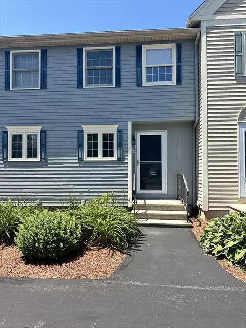 922 Fox Holw #922, Hudson, NH 03051