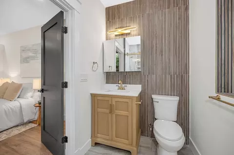 877 Main St, Reading, MA 01867 photo 35