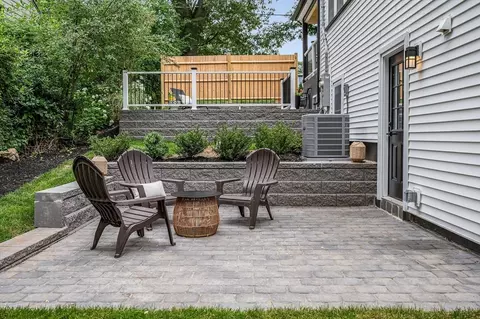 877 Main St, Reading, MA 01867 photo 5