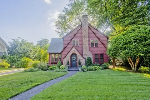 1142 Longmeadow St, Longmeadow, MA 01106