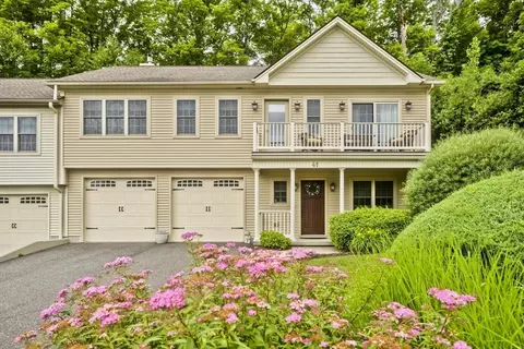 717 Northampton St #41, Holyoke, MA 01040