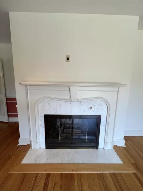Living - 574 Florence St, Fall River, MA 02720 photo 2 of 5