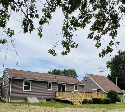 209 Casey Dr, Chicopee, MA 01020 photo 7