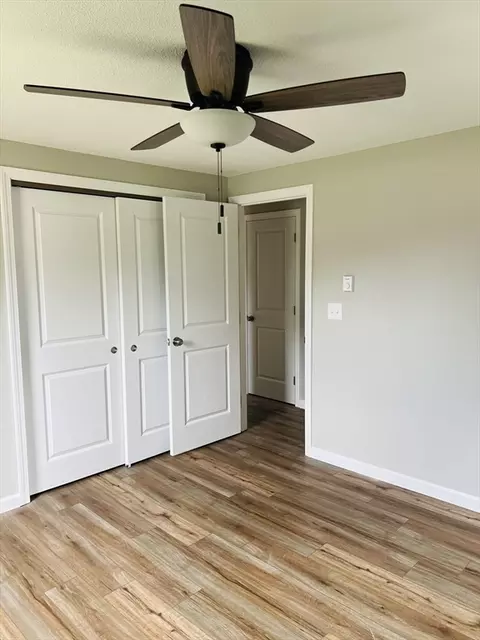 209 Casey Dr, Chicopee, MA 01020 photo 20