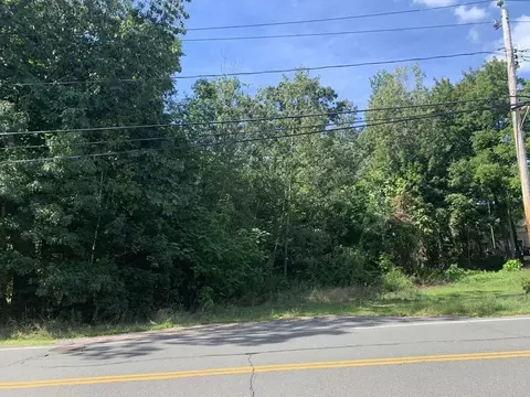 141 Point Grove Rd, Southwick, MA 01077