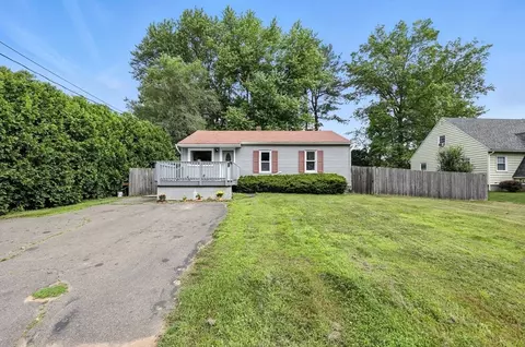 14 Carlton St, South Hadley, MA 01075