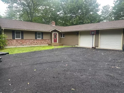 173 Winchendon Rd, Ashburnham, MA 01430