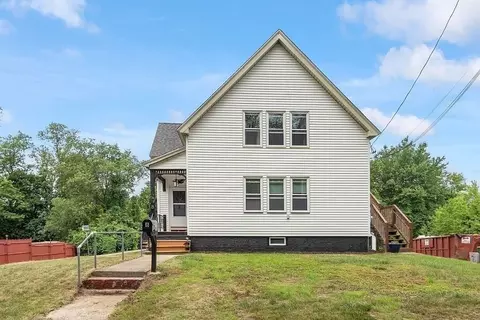8 Holman St, Templeton, MA 01468