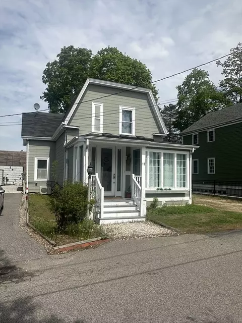 15 Simms Ct, Newton, MA 02465