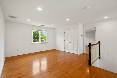 15 Montclair Dr, Worcester, MA 01609 photo 17