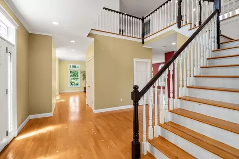 15 Montclair Dr, Worcester, MA 01609 photo 4