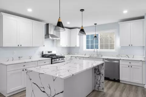 83 Hunter #NA, Fall River, MA 02721