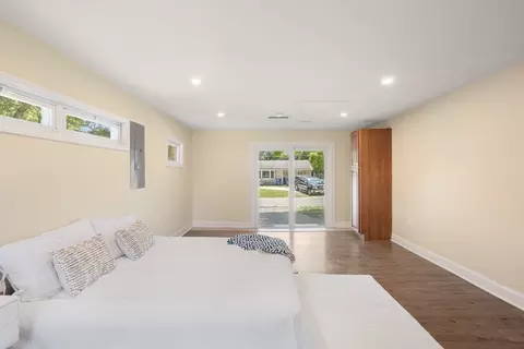 Bedroom - 20 Terry Ln E, Wareham, MA 02571 photo 3 of 10