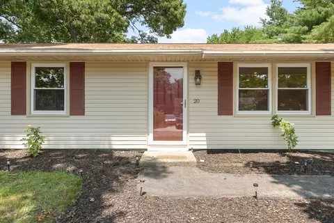 Exterior - 20 Terry Ln E, Wareham, MA 02571 photo 2 of 8