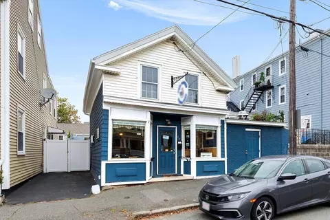 27 Washington St #27, Gloucester, MA 01930