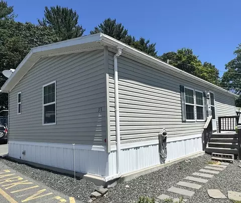 41 Pine St #13, Peabody, MA 01960