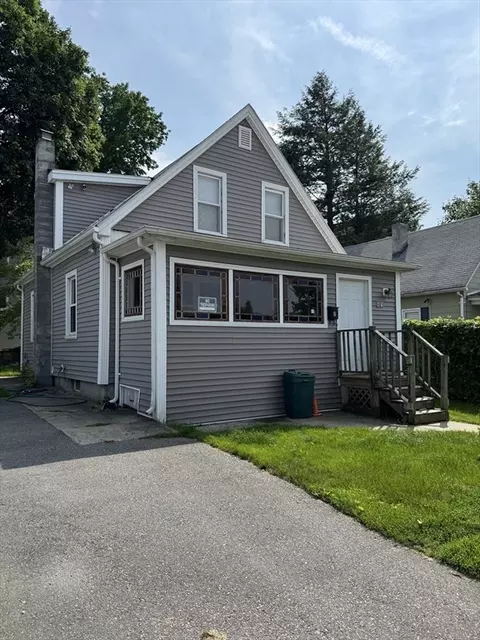 49 John St, Worcester, MA 01609