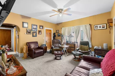 Living - 363 S Oxford St, Fall River, MA 02721 photo 2 of 4