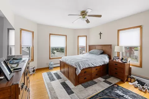 Bedroom - 363 S Oxford St, Fall River, MA 02721 photo 3 of 7