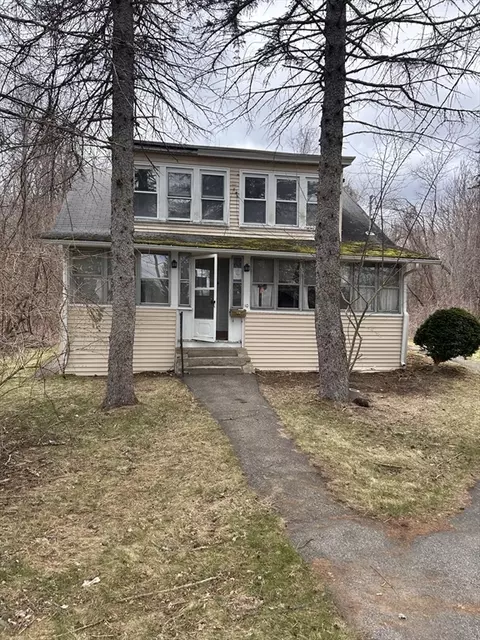 10 Conway Dr, Leicester, MA 01524