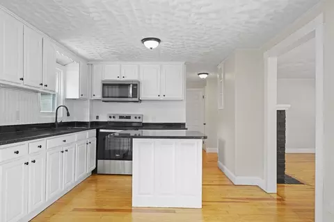 367 Middle Rd, Acushnet, MA 02743 photo 6