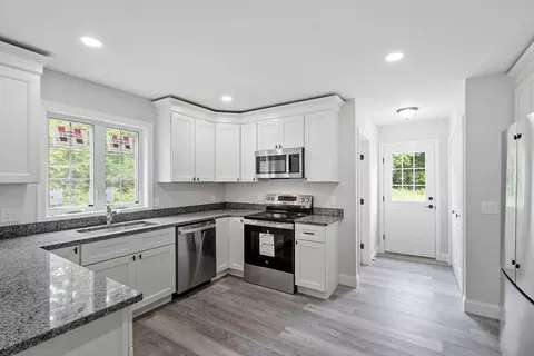 572 Pleasant St, Athol, MA 01331 photo 20