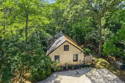 50 Piper Ln, Eastham, MA 02642