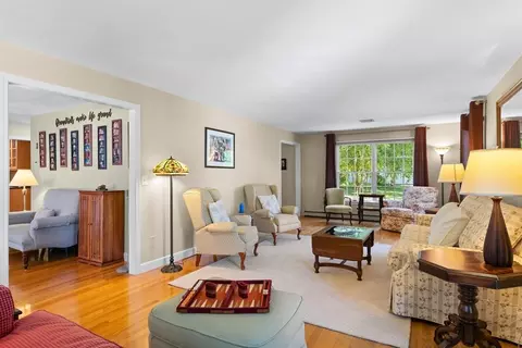 Living - 1 Burnham Ln, Danvers, MA 01923 photo 3 of 7