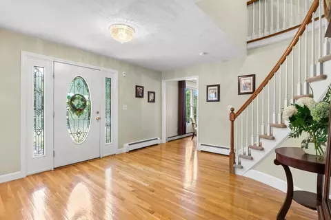 Entry Way - 1 Burnham Ln, Danvers, MA 01923 photo 1 of 4