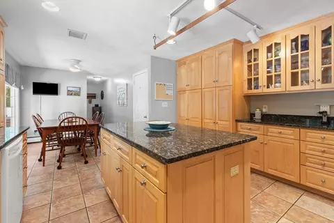 Kitchen - 1 Burnham Ln, Danvers, MA 01923 photo 2 of 3