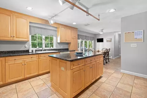Kitchen - 1 Burnham Ln, Danvers, MA 01923 photo 1 of 3
