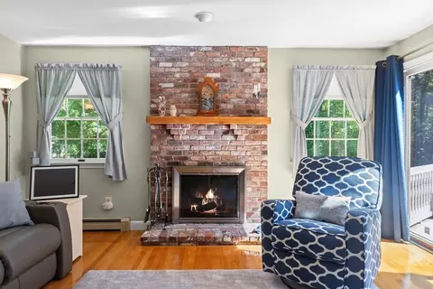 Living - 1 Burnham Ln, Danvers, MA 01923 photo 7 of 7