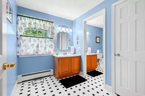 Bath - 1 Burnham Ln, Danvers, MA 01923 photo 1 of 3