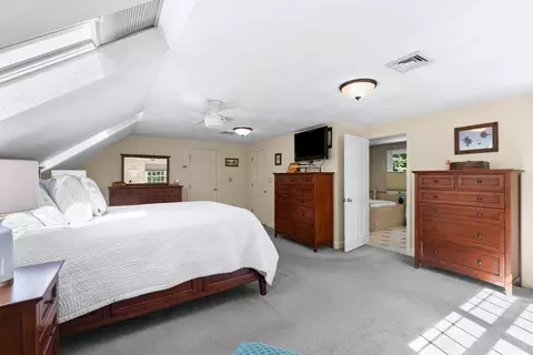 Bedroom - 1 Burnham Ln, Danvers, MA 01923 photo 5 of 6