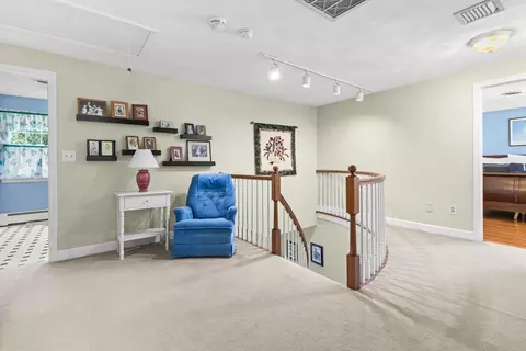 Entry Way - 1 Burnham Ln, Danvers, MA 01923 photo 4 of 4