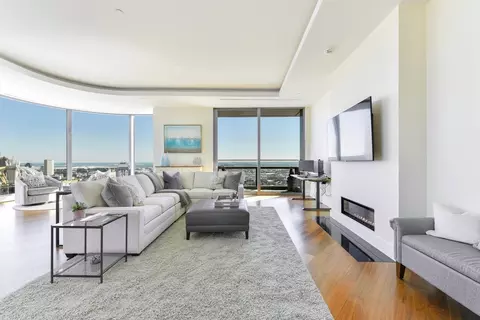 1 Dalton St #5102, Boston, MA 02115