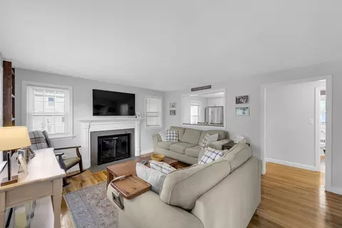Living - 1 Walter St, Worcester, MA 01609 photo 1 of 1